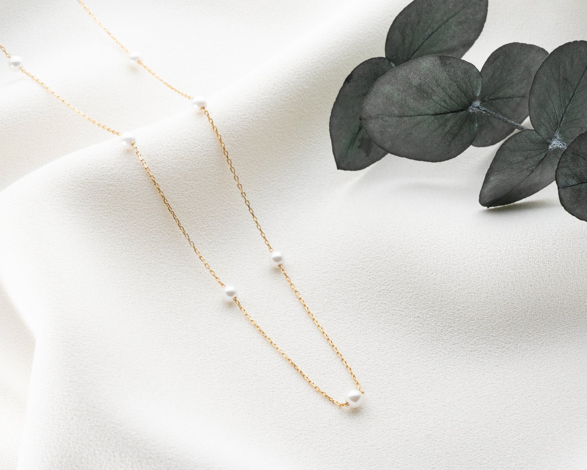 14k Gold Multiple Pearl Necklace, Tiny Pearl Necklace, Dainty Wedding Necklace, Bride Pearl Jewellery, Bridesmaid Necklace