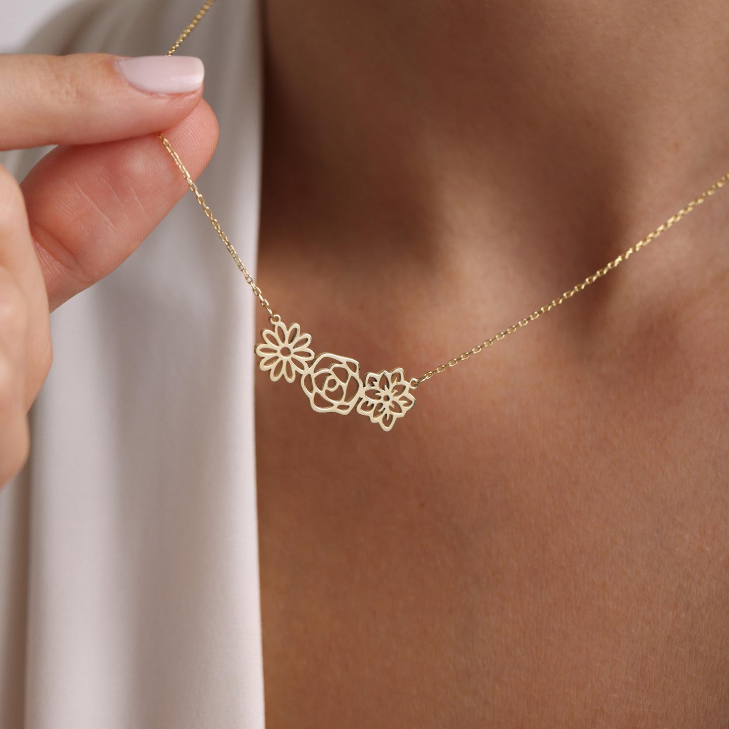 14k Gold Birth Flower Necklace, Family Necklace for Mom, Personalised Mother Jewelry, Christmas Gift for Grandma, Mothers Day Gift