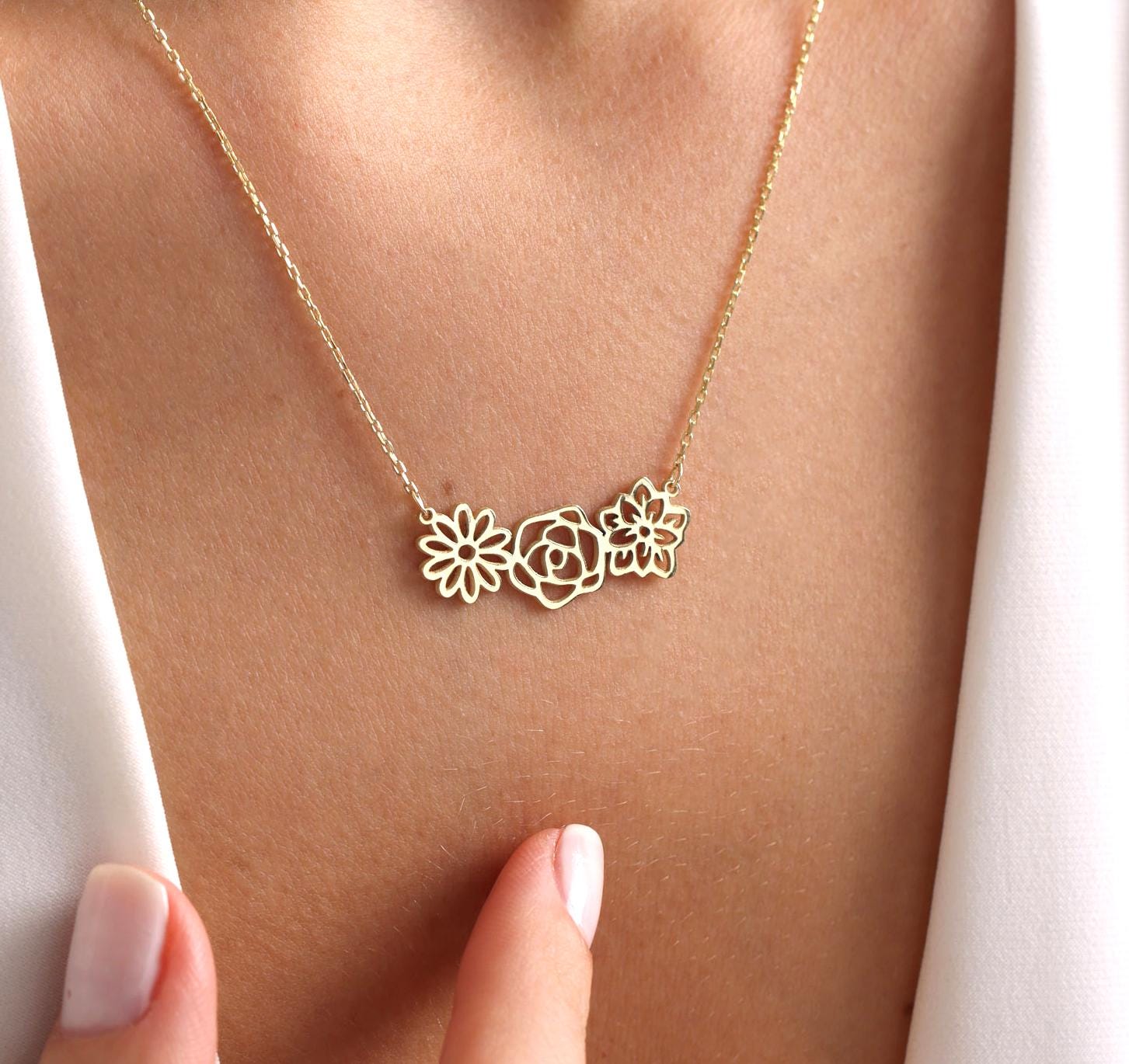 14k Gold Birth Flower Necklace, Family Necklace for Mom, Personalised Mother Jewelry, Christmas Gift for Grandma, Mothers Day Gift