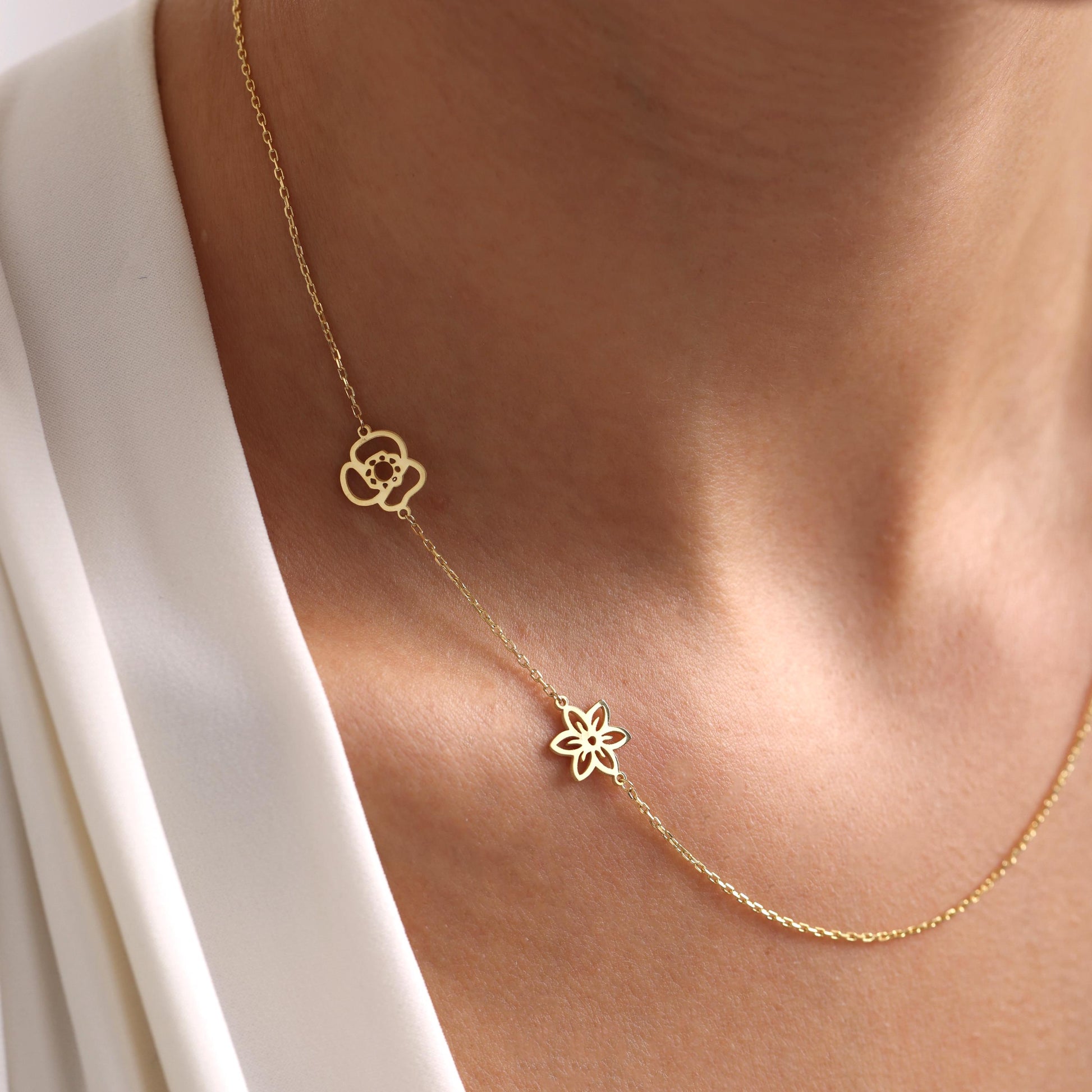 Personalized Multiple Birth Flower Necklace - Gold Sideways Birthflower Necklace - Unique Christmas Gift for Mom, Grandma, or Her