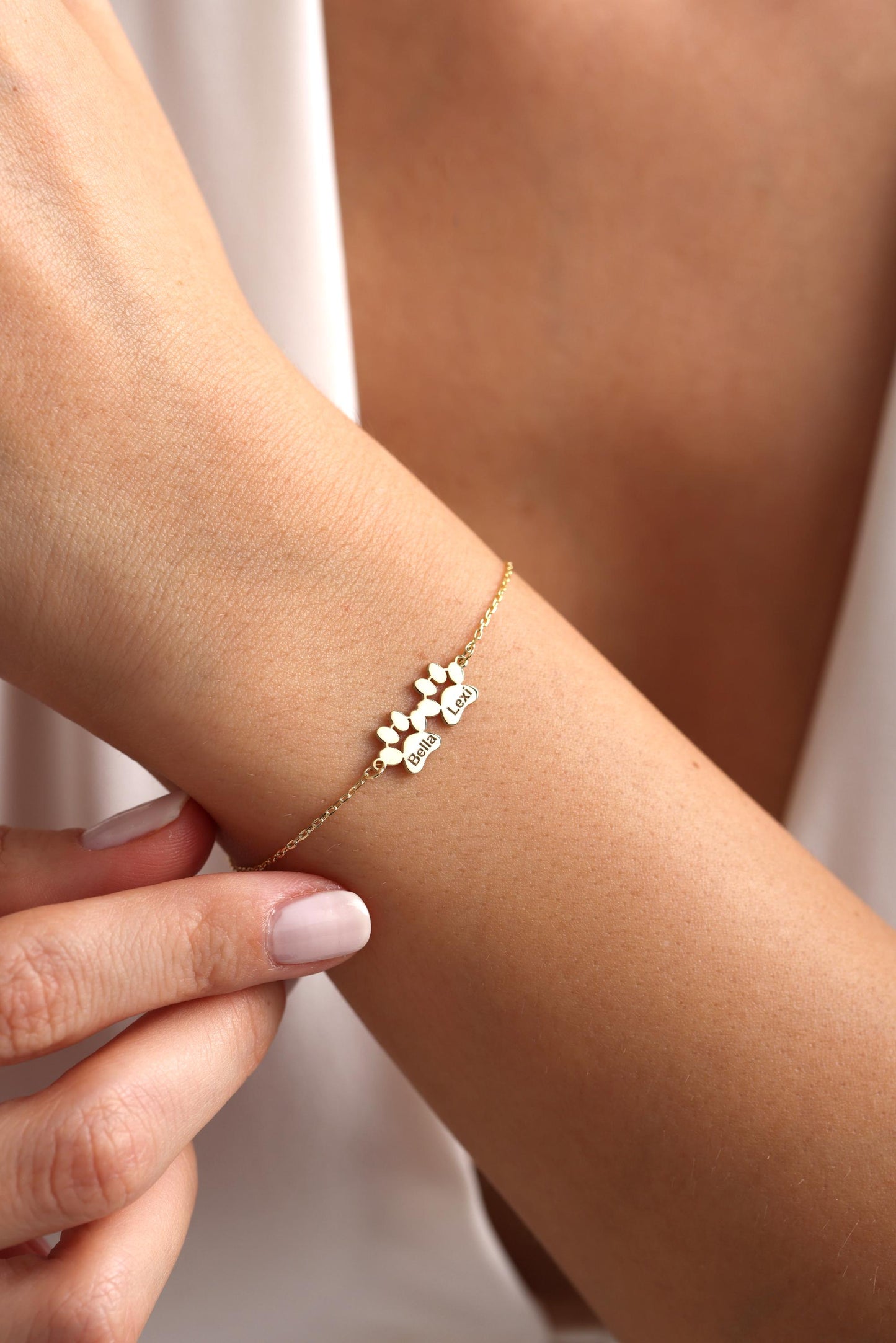 Gold Paw Print Bracelet with Name, Personalised Dog Paw Bracelet, Dog Mom Bracelet, Pet Memorial Gift, Dog Loss Gift