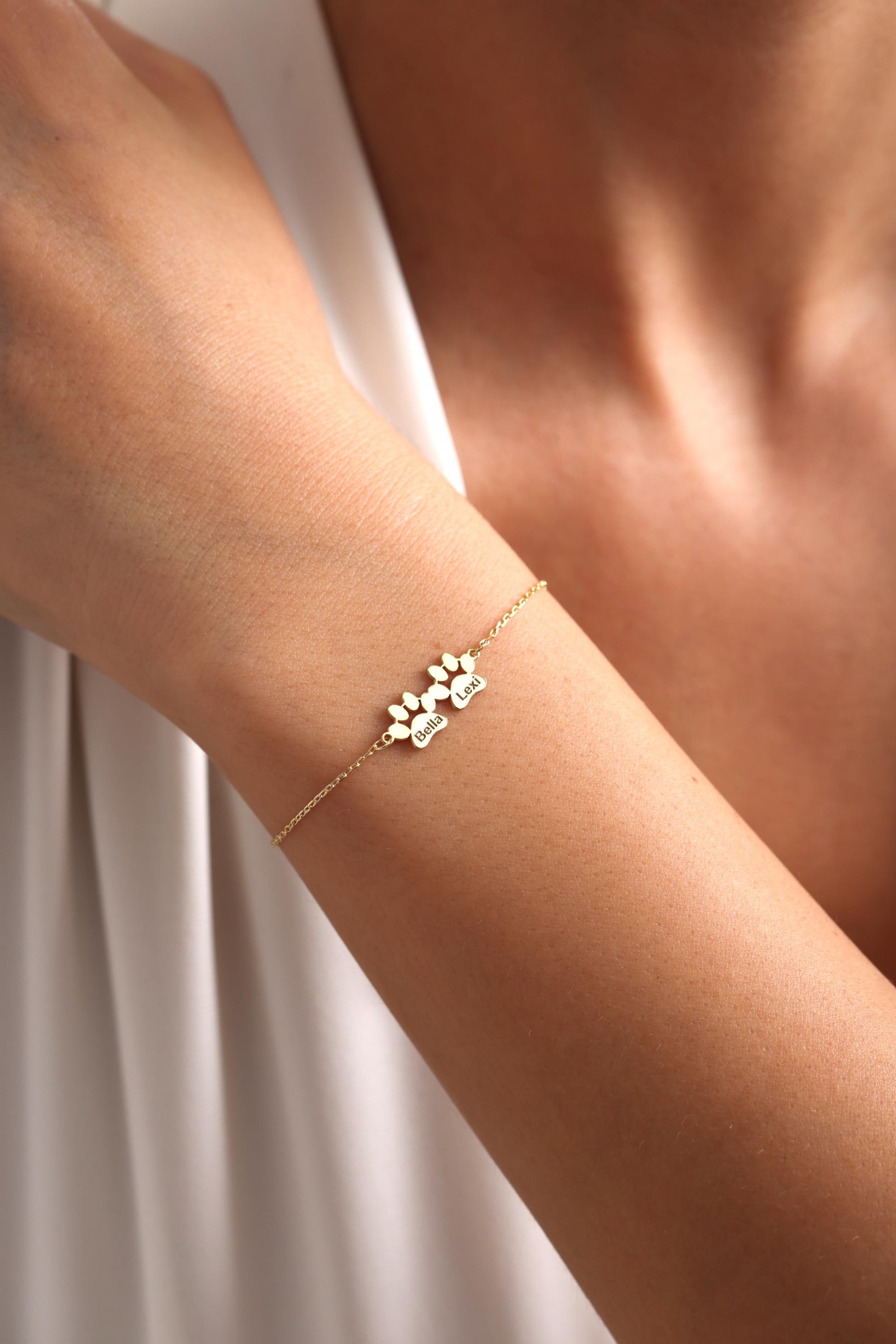 Gold Paw Print Bracelet with Name, Personalised Dog Paw Bracelet, Dog Mom Bracelet, Pet Memorial Gift, Dog Loss Gift