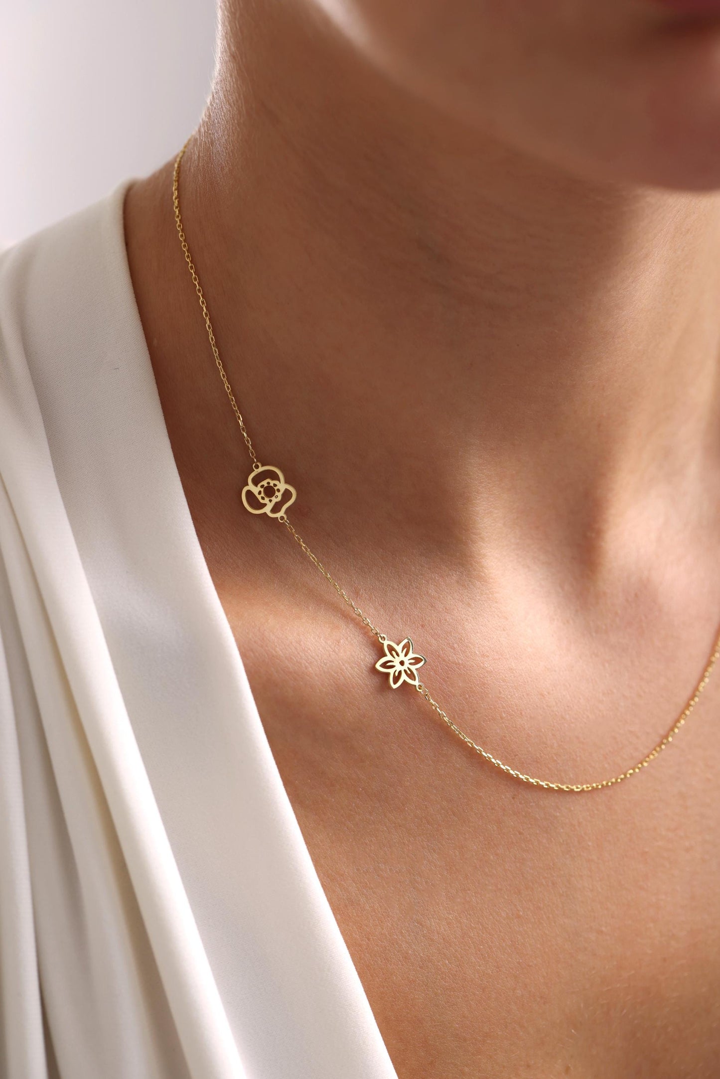 Personalized Multiple Birth Flower Necklace - Gold Sideways Birthflower Necklace - Unique Christmas Gift for Mom, Grandma, or Her