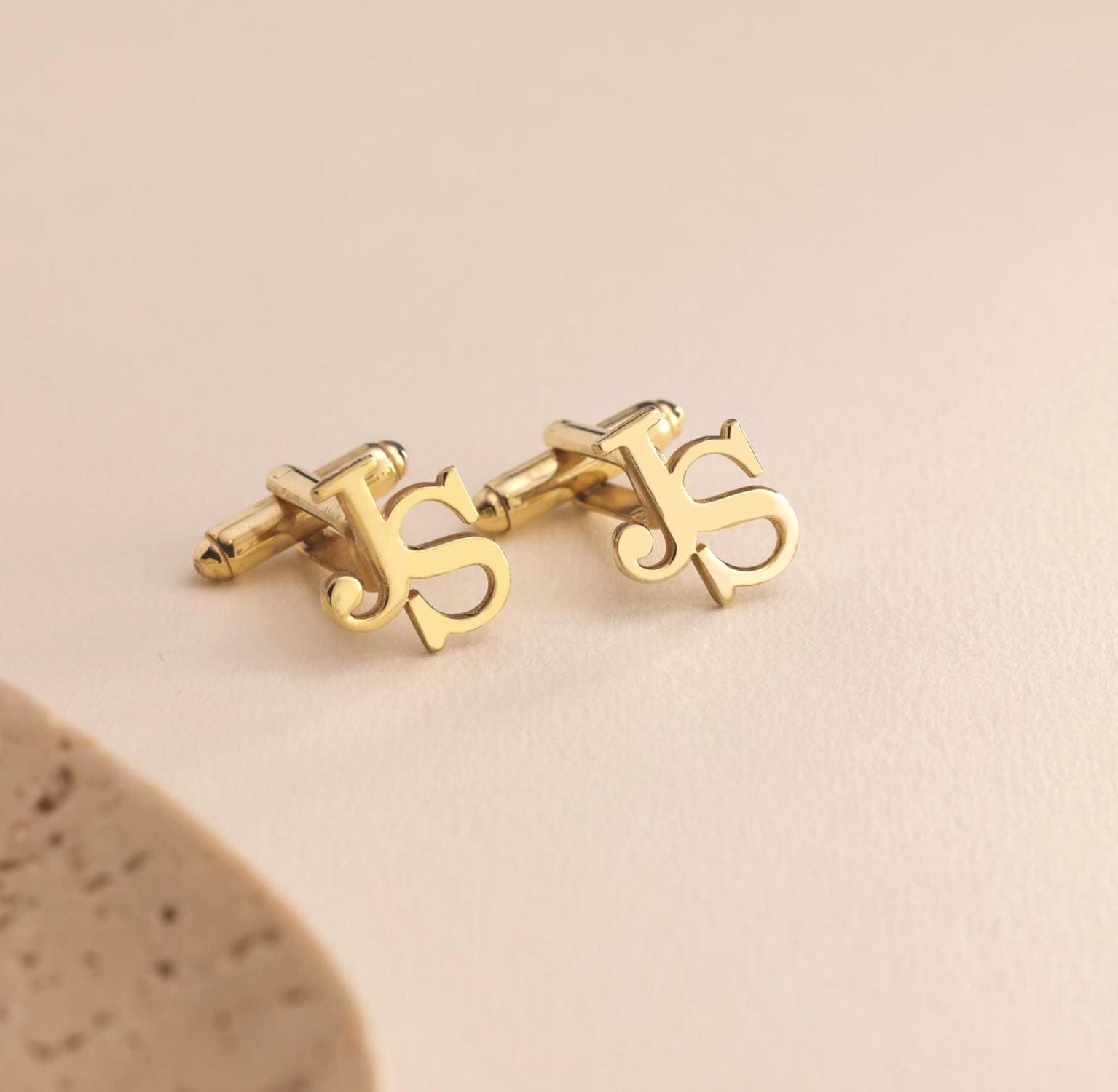 Personalized Initial Cufflinks for Men, Custom Monogram Cufflinks Gift for Groom, Groomsmen, Wedding, Father's Day, Business Suit Accessory