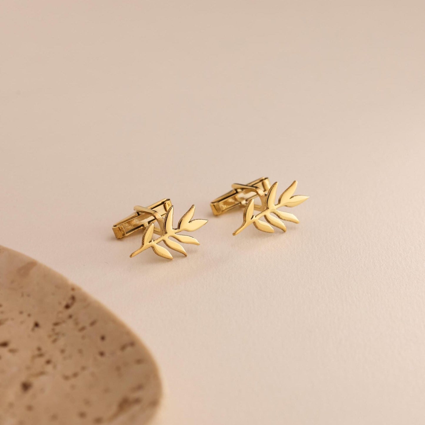 Olive Branch Cufflinks for Groom & Groomsmen – Nature Inspired Wedding Cuff Links in Gold or Silver, Leaf Detail Gift for Him