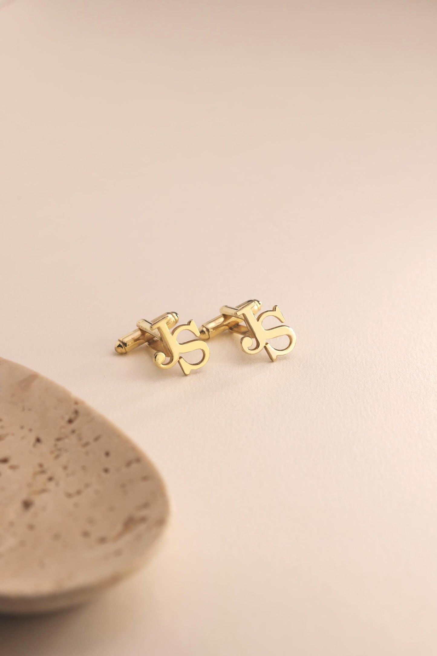 Personalized Initial Cufflinks for Men, Custom Monogram Cufflinks Gift for Groom, Groomsmen, Wedding, Father's Day, Business Suit Accessory