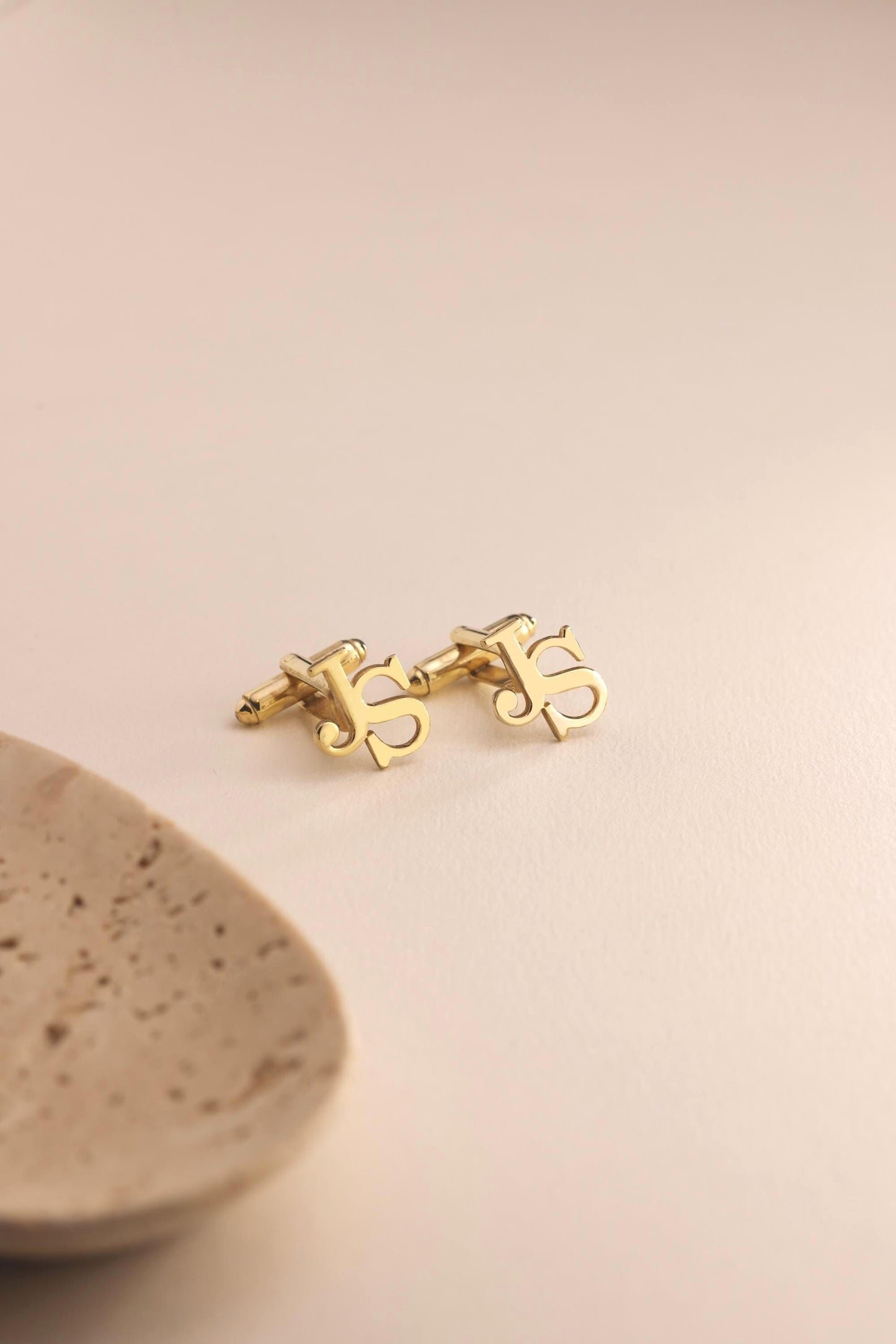 Personalized Initial Cufflinks for Men, Custom Monogram Cufflinks Gift for Groom, Groomsmen, Wedding, Father's Day, Business Suit Accessory